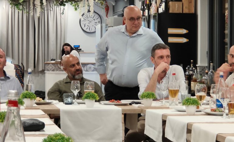 Italexit, Gianluigi Paragone ad Arzano incontra i simpatizzanti