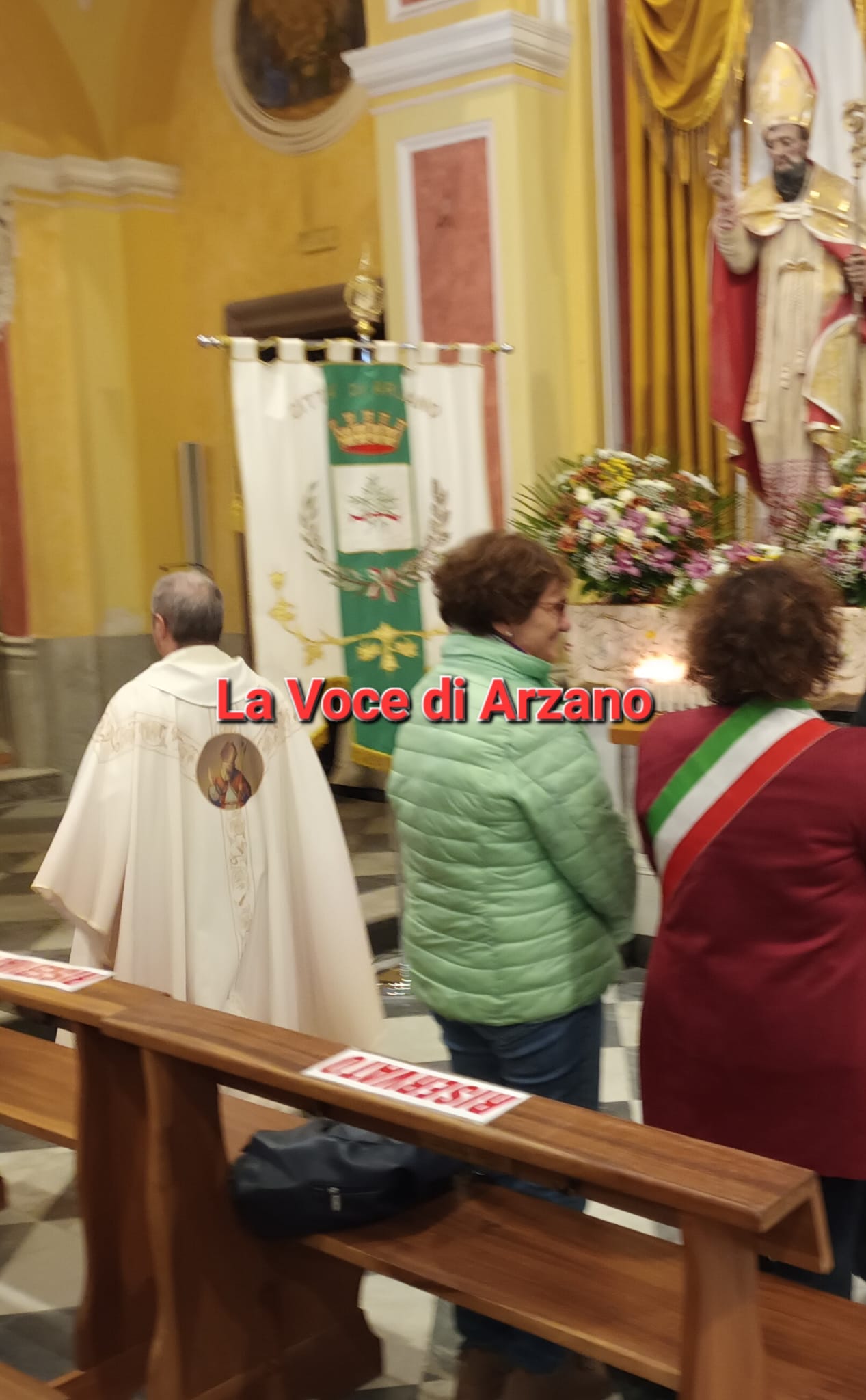E il gonfalone restò solo