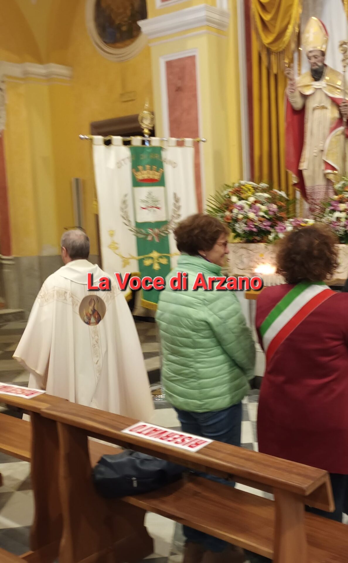 E il gonfalone restò solo