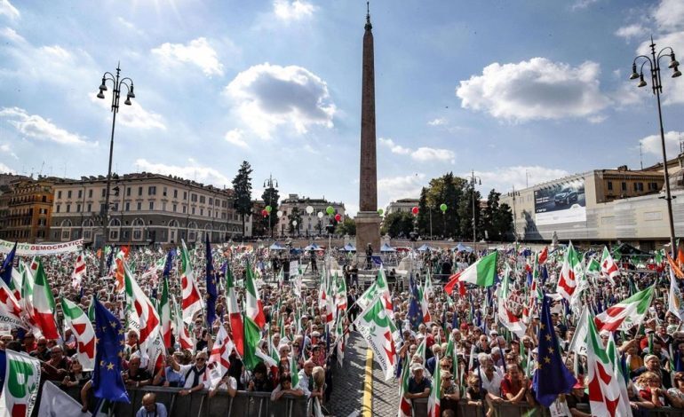 La Piazza e il Popolo