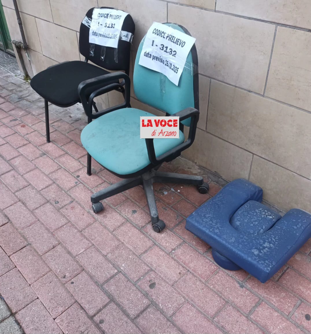 Spariscono pure le sedie a rotelle